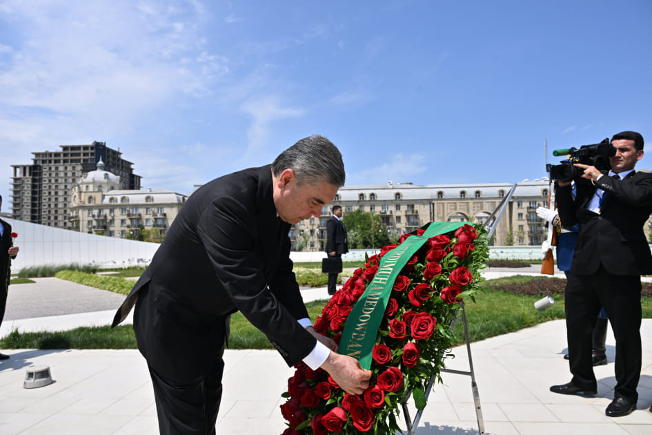 Photo credit : Ambassade de l’ambassade d’Azerbaïdjan à Achgabat